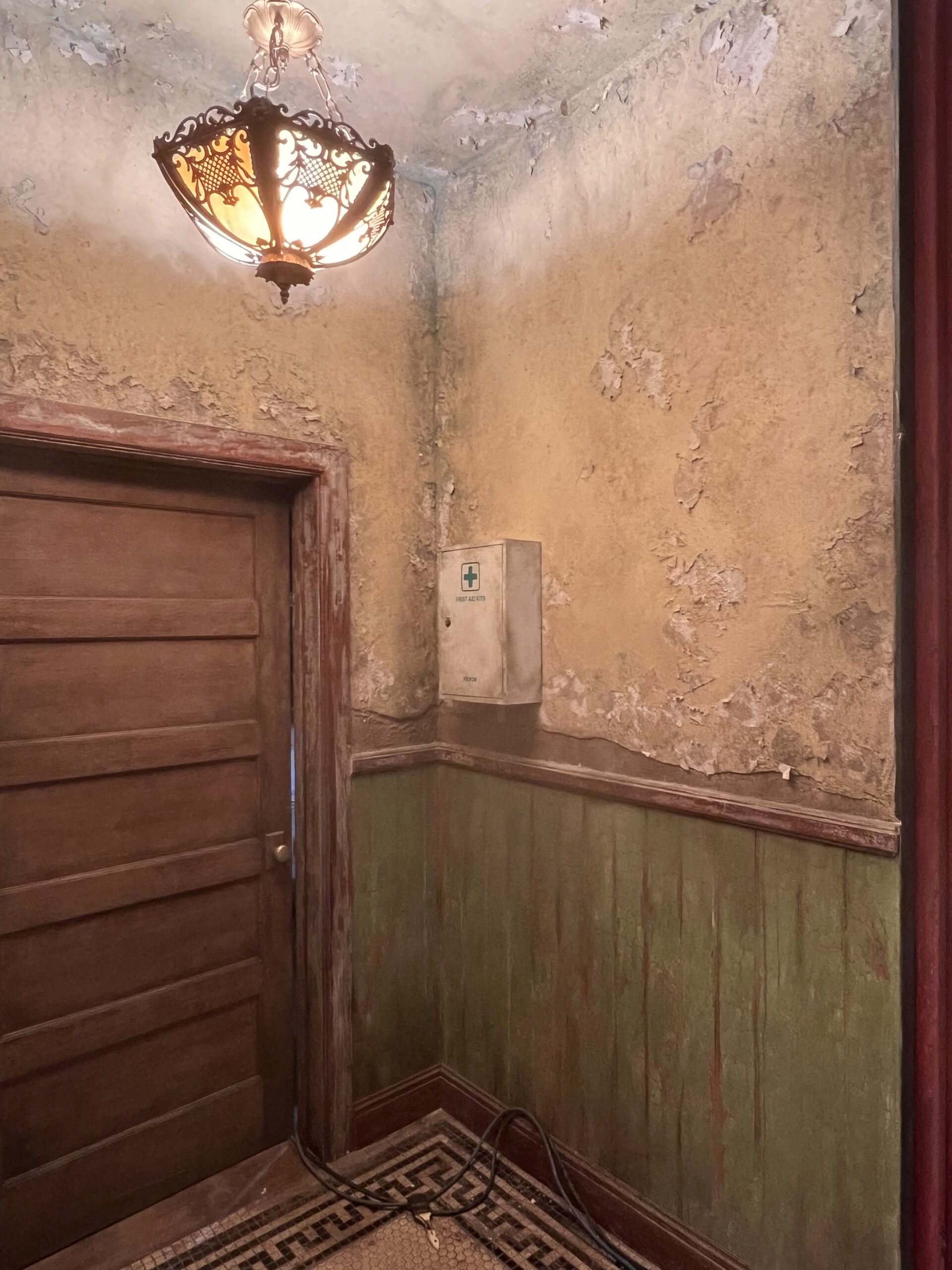 Worked on this hallway from start to finish, from base coat to final aging. Didn't do door.